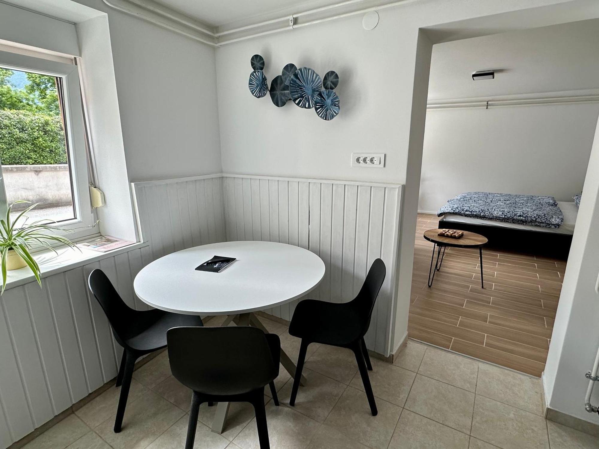 Alpine Echo Apartments โบเว็ก ห้อง รูปภาพ